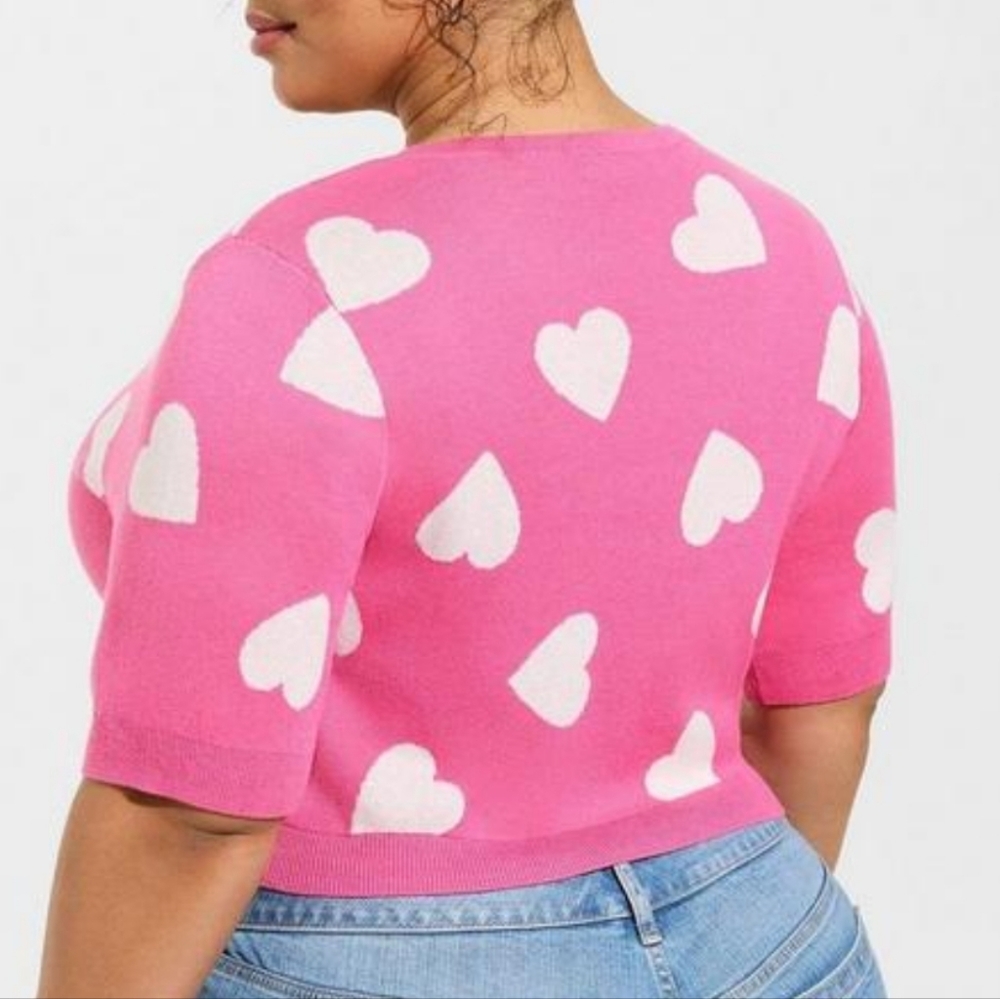 🆕️💕 3X TORRID PINK & WHITE HEART RIBBED SHORT SLEEVE SHRUG SWEATER💕 - Picture 2 of 6